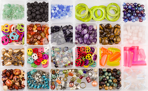 Image of Colorful beads set