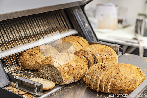 Image of Bread slicer machine