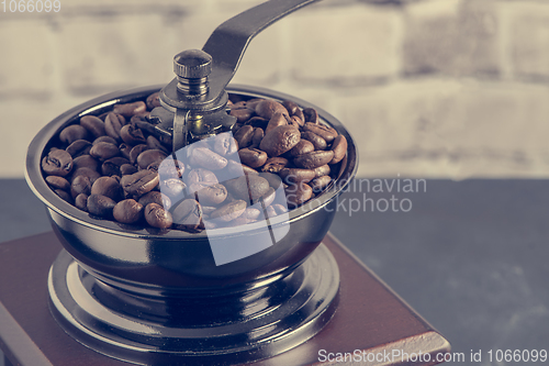 Image of Manual coffee grinder