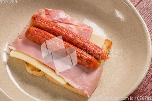 Image of Francesinha on plate preparations