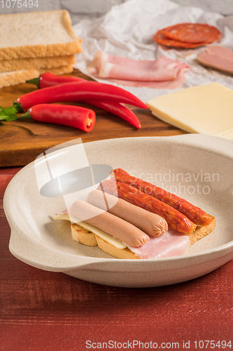 Image of Francesinha on plate preparations