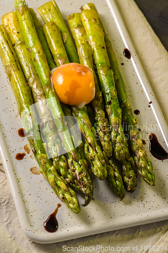 Image of Asparagus cooked with egg 