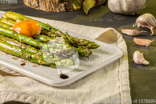 Image of Asparagus cooked with egg 