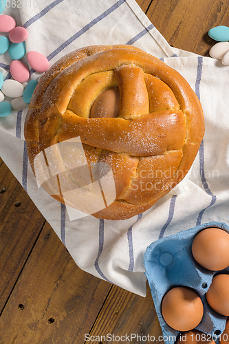 Image of Easter folar with egg