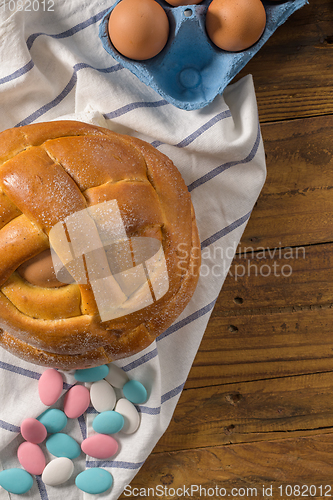 Image of Easter folar with egg