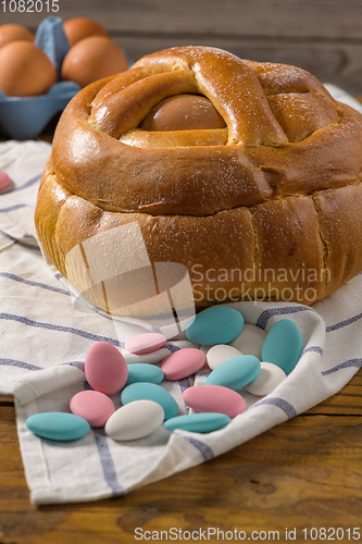 Image of Easter folar with egg