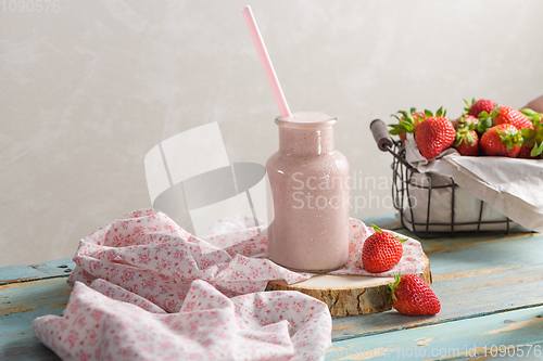 Image of Healthy strawberry smoothie