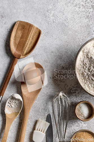 Image of various kitchen tools 