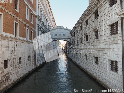 Image of Bridge of Sighs in Venice