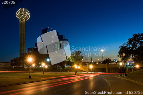 Image of Dallas cityscape with Reunion Tower