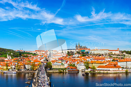 Image of Charles bridge and Prague castle from Old town