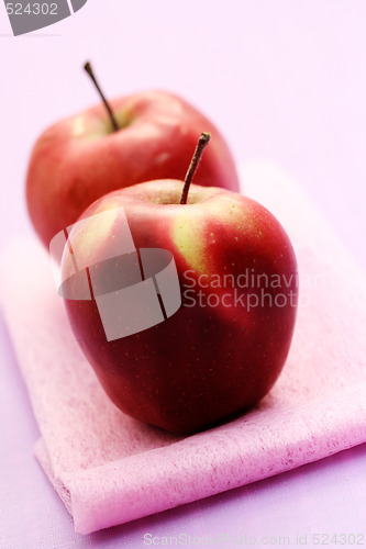Image of red apples