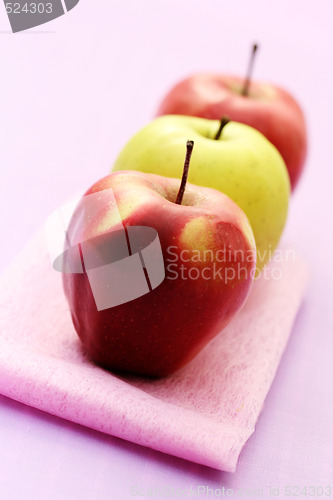 Image of red and green apple