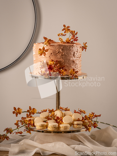 Image of Elegant wedding cake