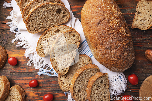 Image of Top view of sliced wholegrain bread