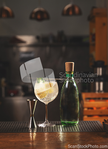 Image of Refreshing gin tonic