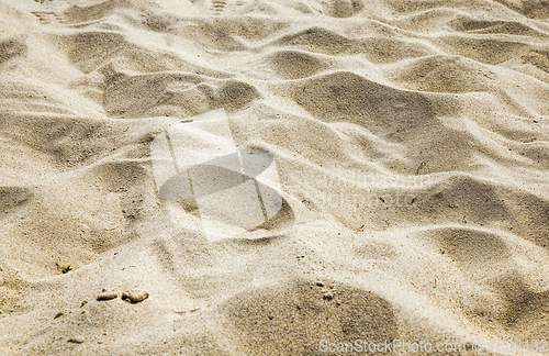 Image of wavy uneven structure of sand