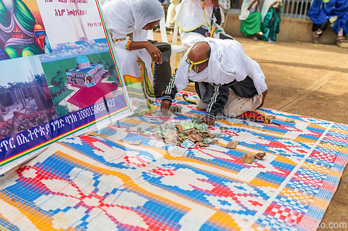 Image of Community raising funds to fix the church, Bahir Dar, Etiopia