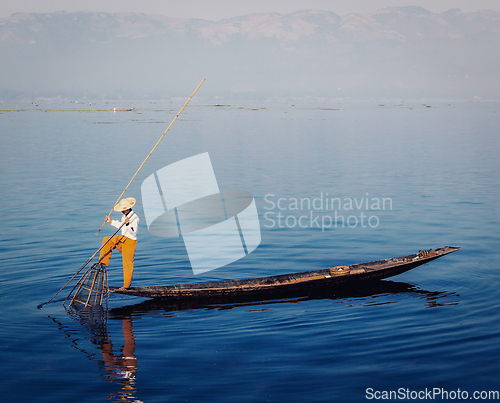 Image of Traditional Burmese fisherman at Inle lake, Myanmar