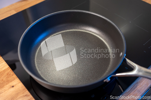 Image of Empty cooking pan