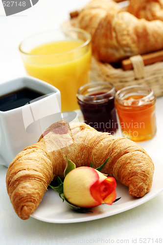 Image of butter croissant