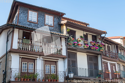 Image of Architecture details on Oliveira Plaza 