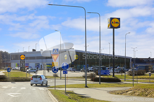 Image of Lidl Supermarket Store in Halikko, Finland