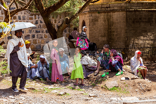 Image of Ethiopian worshipers waiting for mass