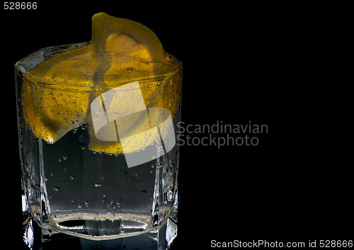 Image of water and lemon slices