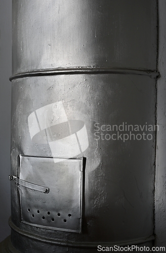 Image of old wood stove 