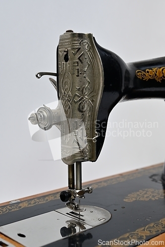 Image of old vintage sewing machine 