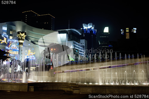 Image of shanghai fountain by night