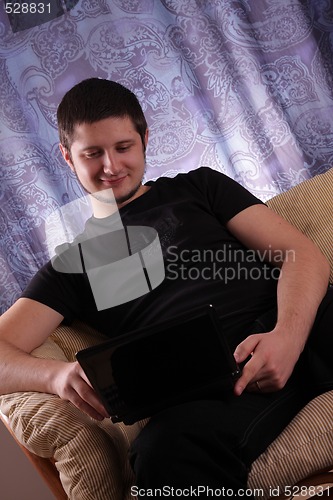 Image of Man and laptop