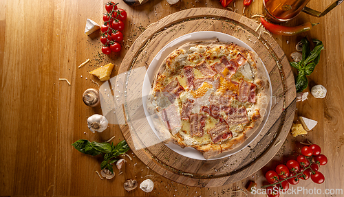 Image of Rustic bacon pizza