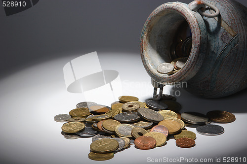 Image of ancient coins from antique pitcher, discovery