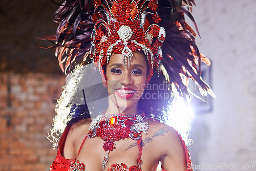 Image of Portrait, costume and carnival for Brazilian female dancer, celebration and traditional festival. Dance, smile or samba for performance in Rio De Janeiro, headdress or concert for Mardi Gras