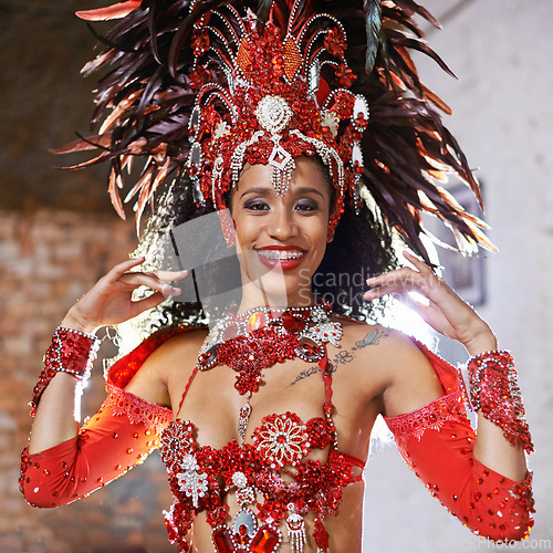 Image of Smile, costume and carnival for Brazilian female dancer, celebration and traditional festival. Dance, portrait or samba for performance in Rio De Janeiro, culture or party for concert for Mardi Gras