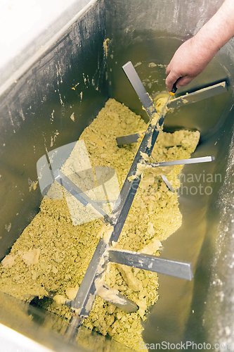 Image of Dough mixing stage