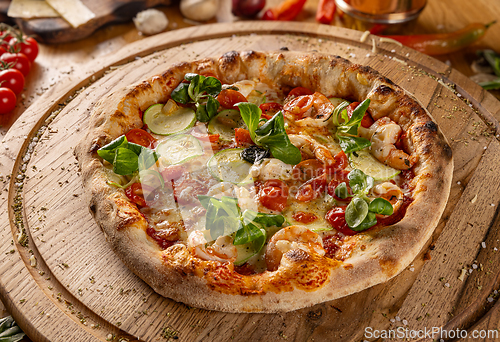 Image of Delicious pizza with courgette