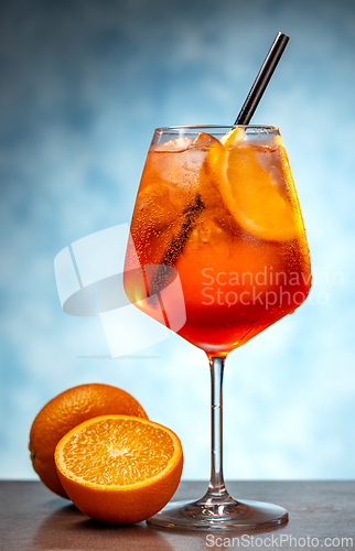 Image of glass of aperol spritz cocktail