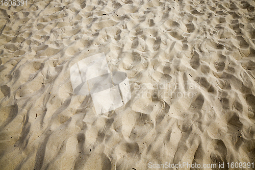 Image of wavy uneven structure of sand