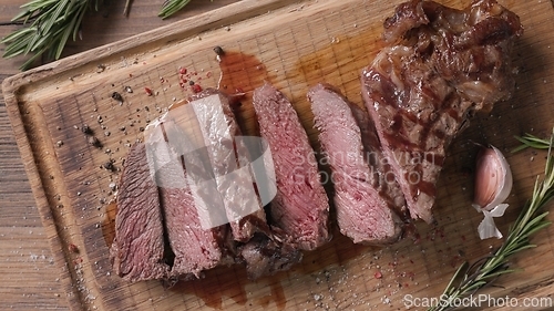 Image of freshly grilled sliced steak
