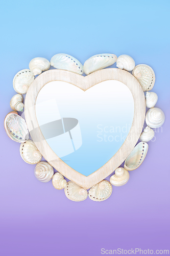 Image of Heart Shape Mother of Pearl Seashell Wreath