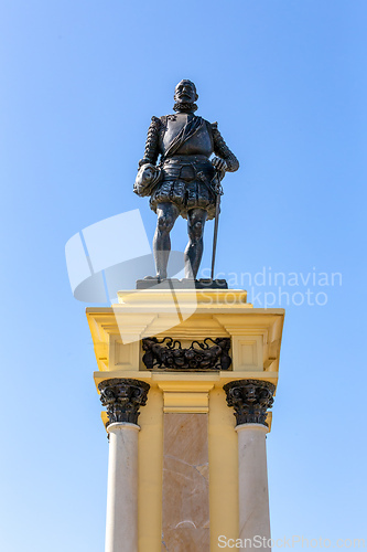 Image of Statue of city founder Rodrigo de Bastidas in Santa Marta, Colombia