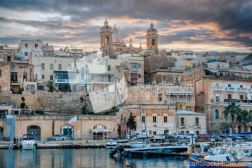 Image of Ancient city of Birgu and Vittoriosa exhibiting traditional arch