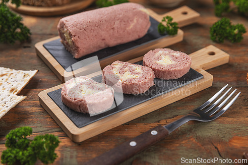 Image of Chicken or ham flavoured pate roll