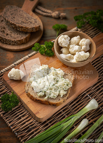 Image of Creamy cauliflower spread
