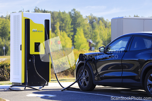 Image of Ford Mustang Mach-E Electric Car Charging at Helen Charging Poin