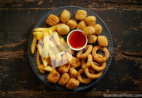 Image of plate of various fried snacks
