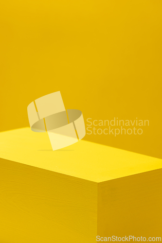Image of yellow painted background